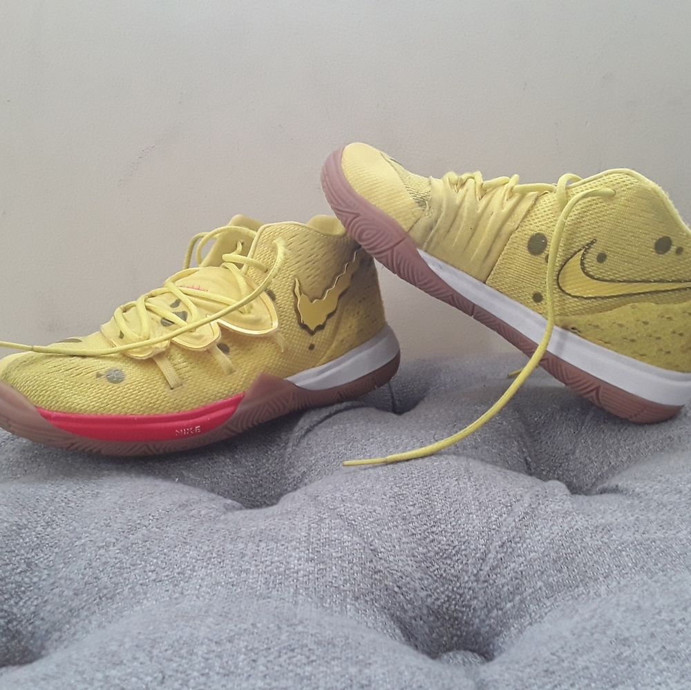 Limited edition Spongebob Kyrie's